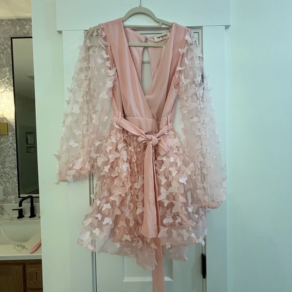 NWT Beautiful butterfly dress